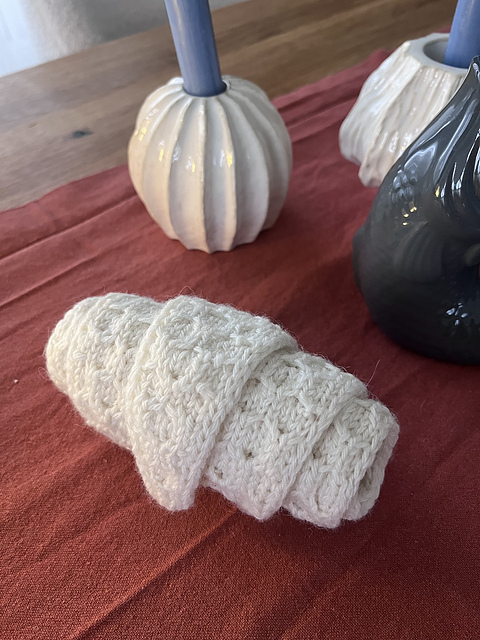 Honey Croissant tiny scarf