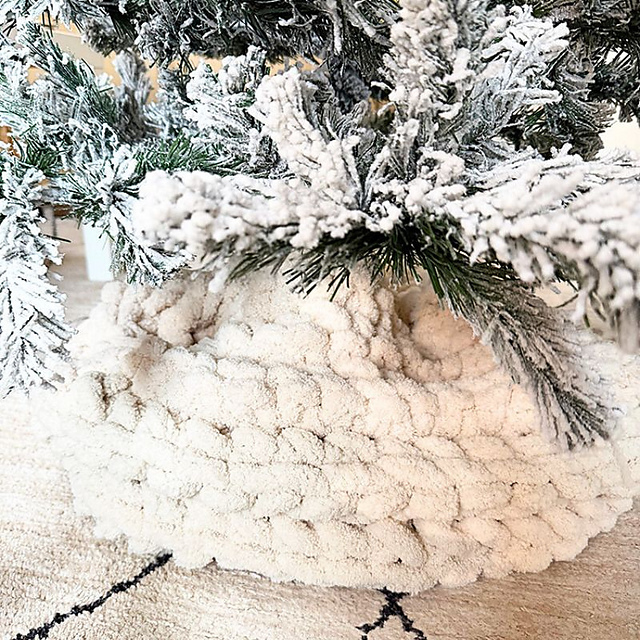 Farmhouse Tree Skirt