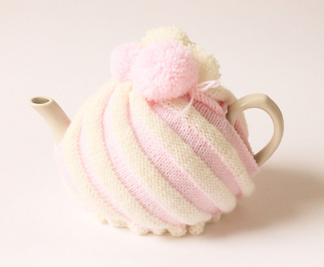 Ice Cream Swirl Tea Cozy