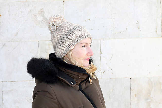 Astraia Beanie