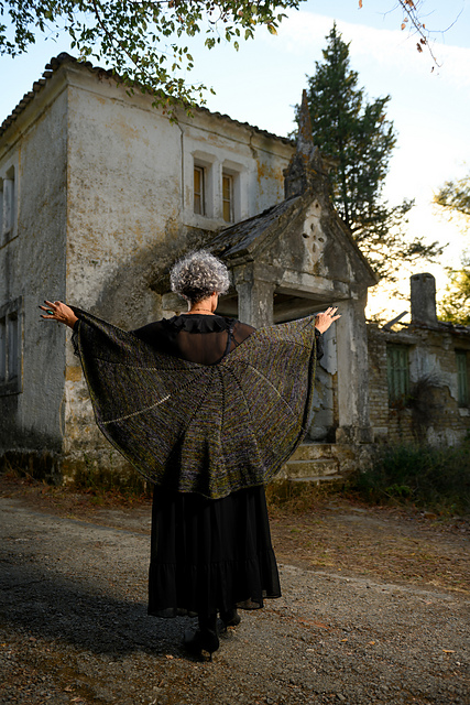Hellebore Circle Shawl
