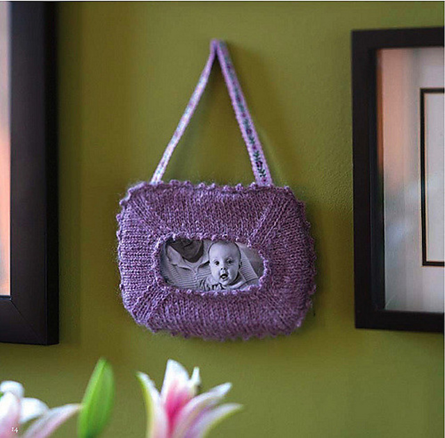 Lacy Hanging Picture Frame