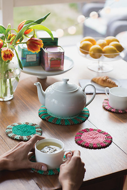 Promenade Coaster & Trivet Set