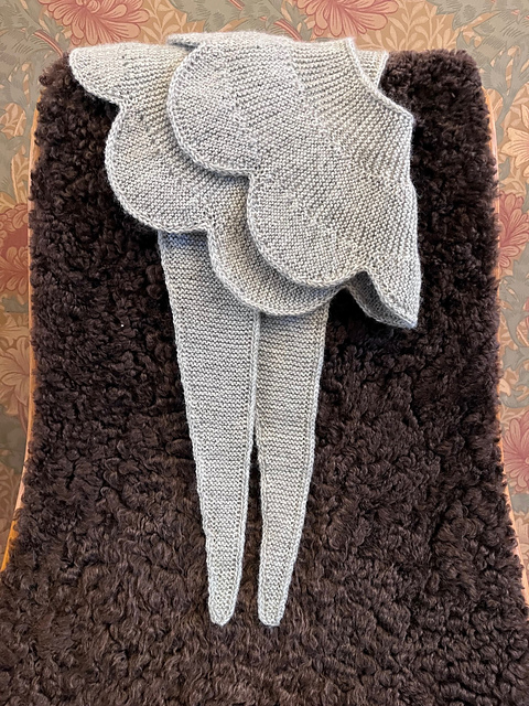 Hepatica Scarf