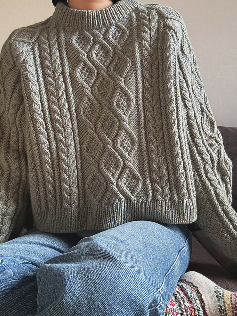 Oreum sweater