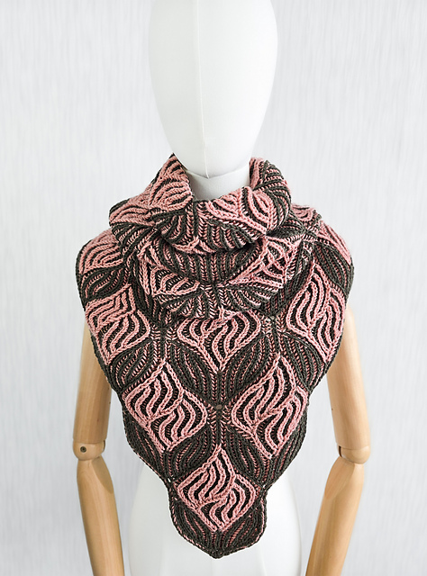 Rose Buds Shawl
