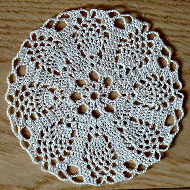 Pineapple Coaster (Coaster/Little Doily)
