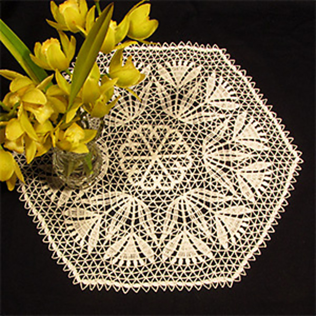 Delta Crochet Narcissus Doily