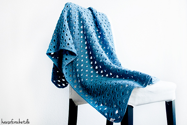 Häkeldecke mit Wellenmuster