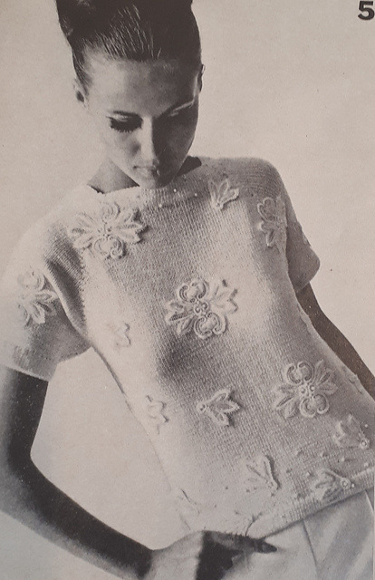 #05 Embroidery Trimmed Pullover