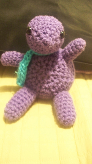Sitting Turtle in Scarf Amigurumi
