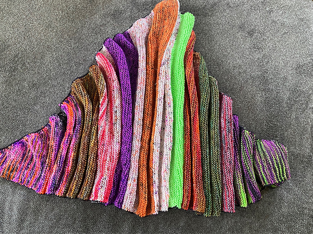 Mischievous Shawl