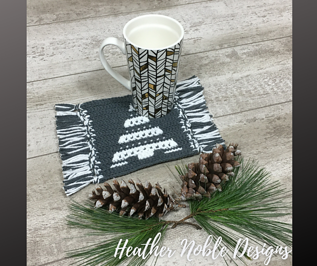 Christmas Tree Mug Rugs and Placemat (charts only)