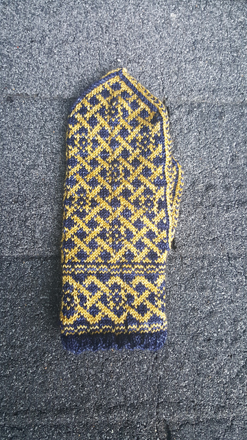 Lorica Mittens