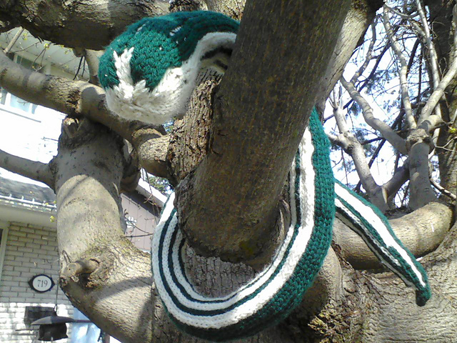 Queen Snake Toy Pattern