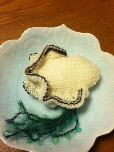 Oyster Brooch