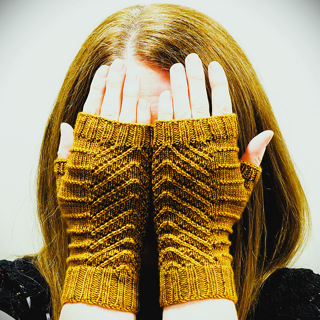 Stripes & Peaks Mitts