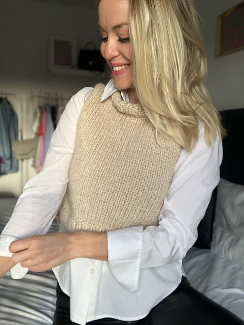 Aya vest