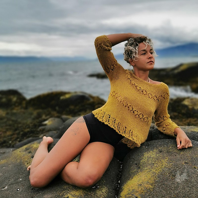 STONE  薄手ニット Ravelry: Sex (six) sweater pattern by Hélène Magnússon