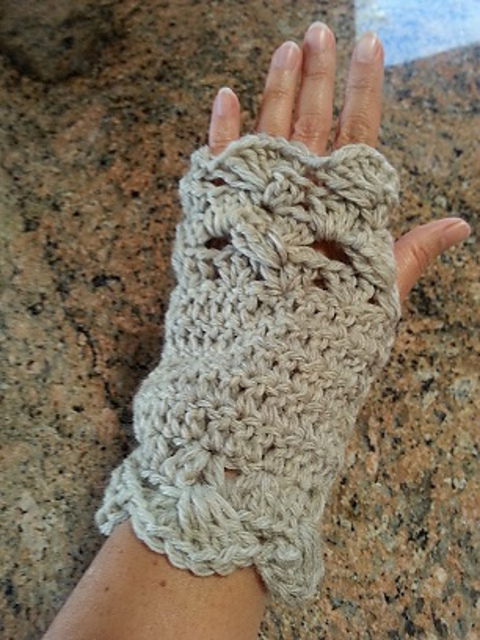 Fingerless flip mittens
