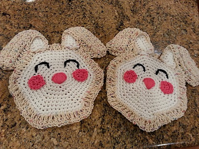 Easter Bunny hot pad potholder
