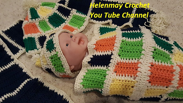 Multicolored Baby Cocoon and matching hats