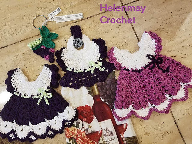 white christmas dresses Vintage Fashion Potholders Crochet Pattern Leaflet main image 1