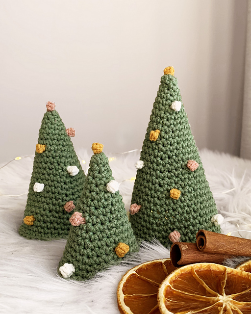 Crochet Christmas Tree