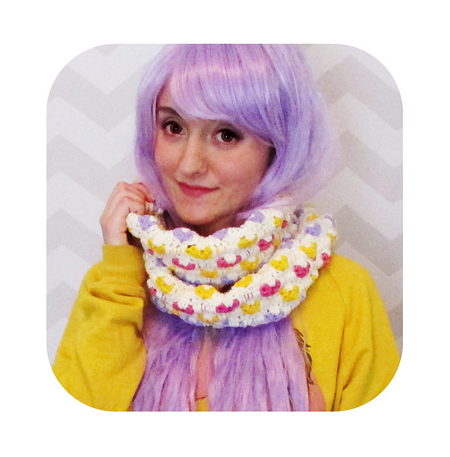 Kawaii Queen of Hearts cowl