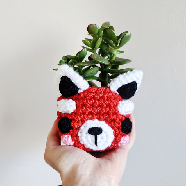 Red Panda Planter