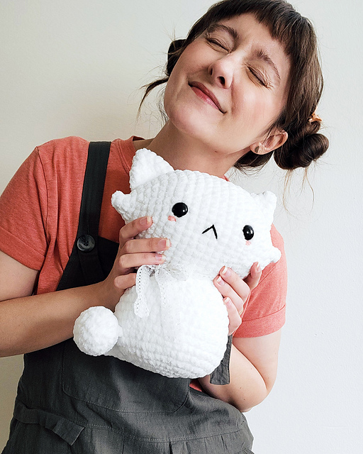 Pretty Kitty Plushie
