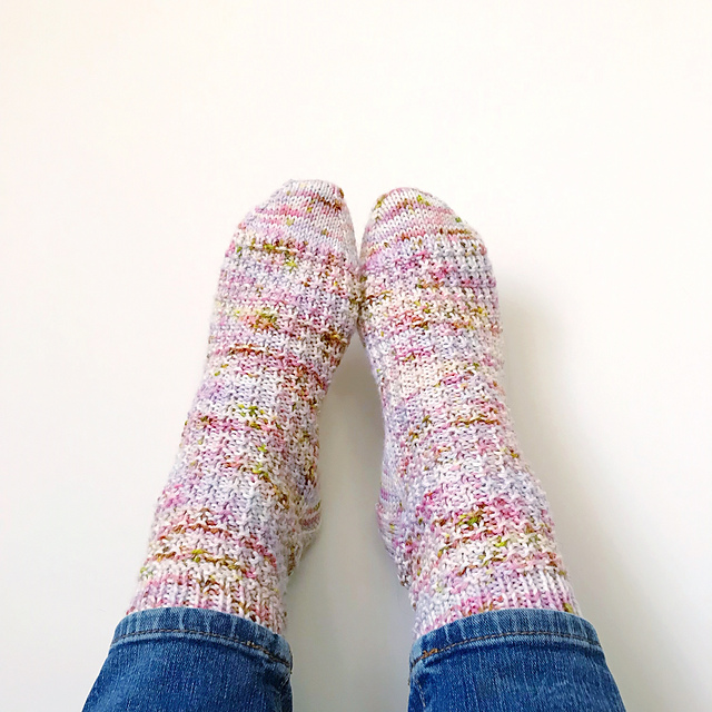 English Garden Reading Socks
