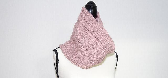 Valentina cowl