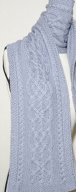 Gabriel scarf