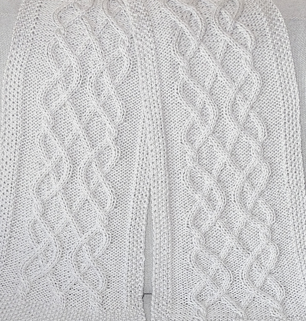 Connor scarf