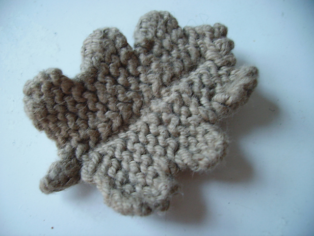 Oak Leaf (Knit)