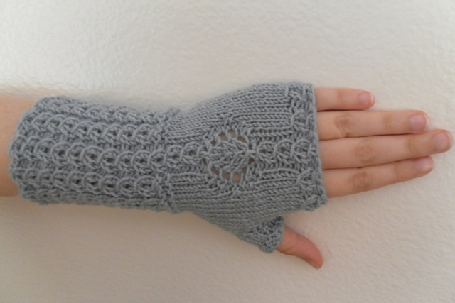 JOLETTE fingerless mitts