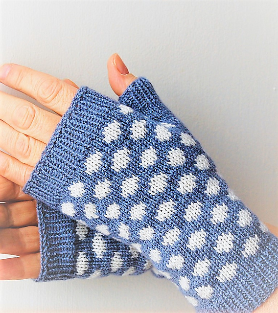 Dotty Mitts