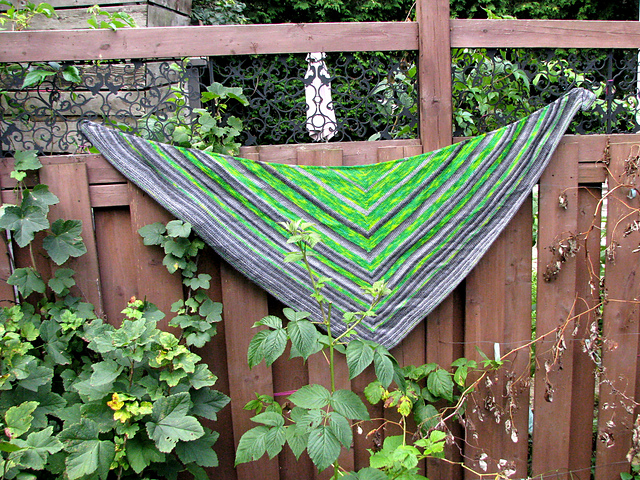Small Gradient with Garter Border