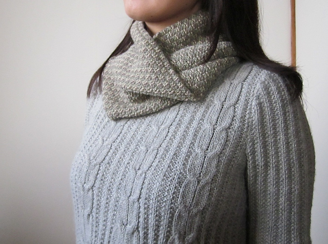 Three Colors Round Scarf  ３色編みのラウンドスカーフ