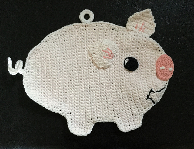 Perky Pig Potholder
