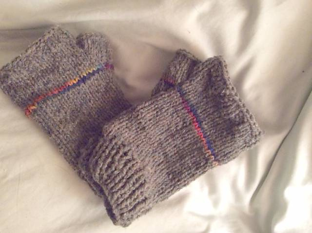 Easy-Peasy Knittn' Mittens