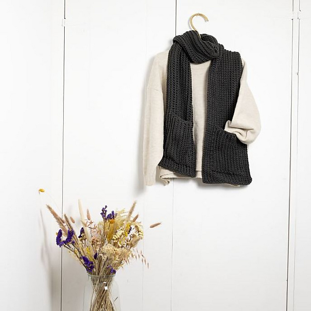 Pocket Scarf