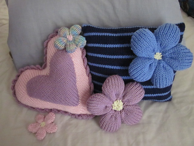 Machine Knit Pillow Party