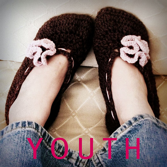 Youth Ruffle Flower Slippers