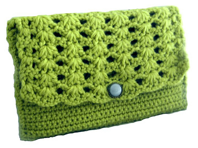 Shell Stitch Clutch