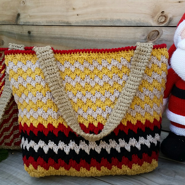 December Tote
