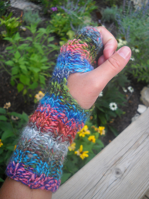 Fiesta Fingerless Mitts