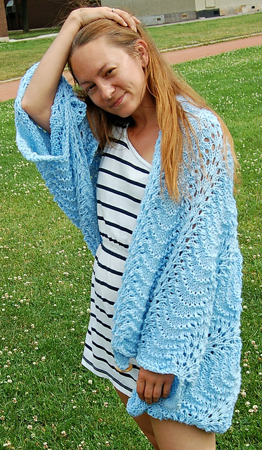 Knitted blankigan