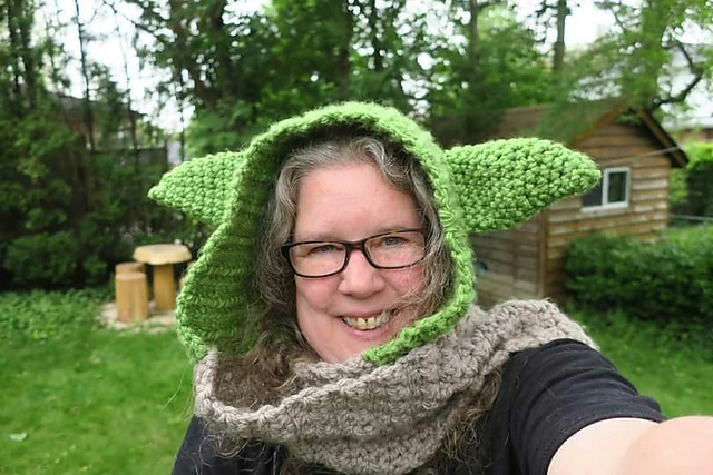 Baby Yoda Hooded Scarf
